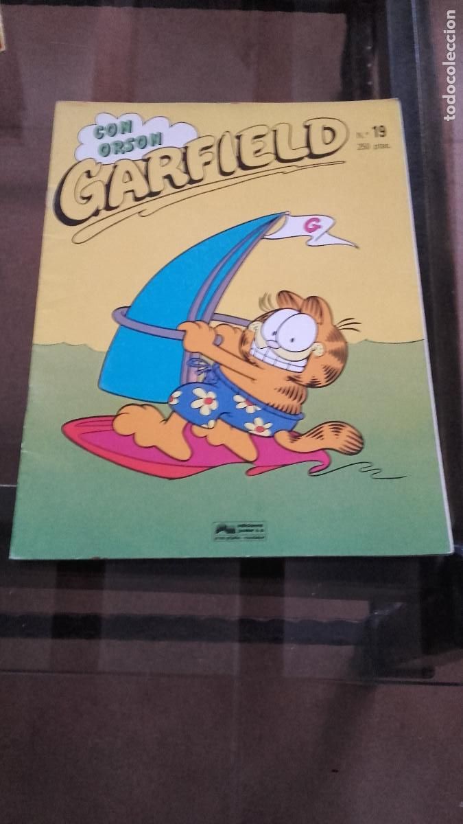 C&oacute;mics: GARFIELD - N&ordm; 19 - CON ORSON - EDICIONES JUNIOR - CONSERVA EL P&Oacute;STER - Foto 1