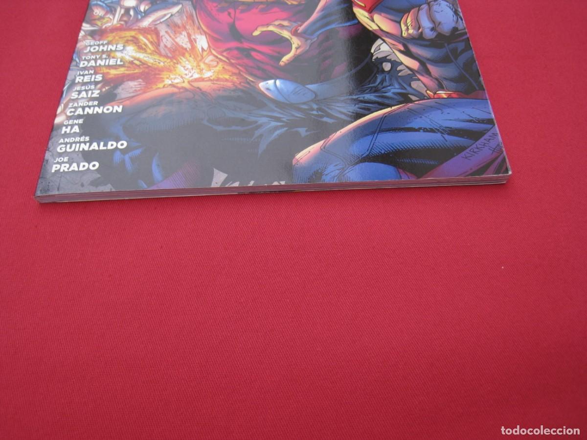C&oacute;mics: LIGA DE LA JUSTICIA - N&ordm; 4 - GUERRA DE LA TRINIDAD - ECC. - Foto 2