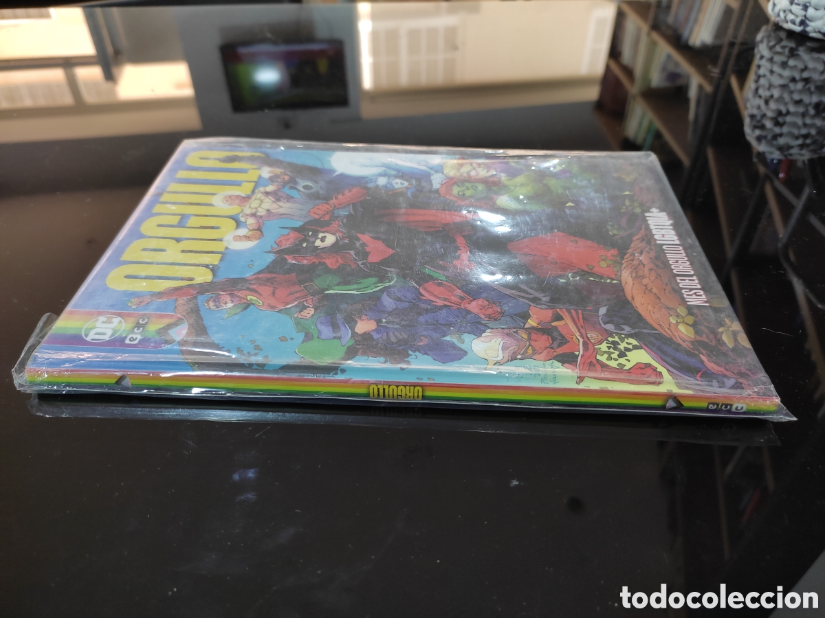 C&oacute;mics: Orgullo. Tomo Mes del Orgullo. DC - Foto 2