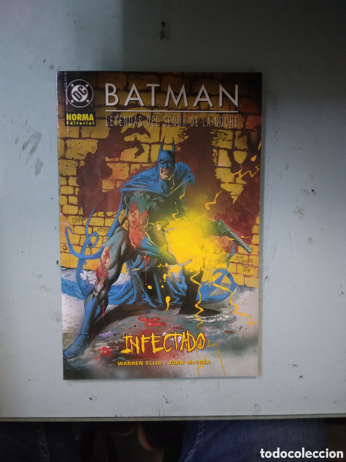 C&oacute;mics: Batman, leyendas del se&ntilde;or de la noche, Infectado,DC,Norma - Foto 1