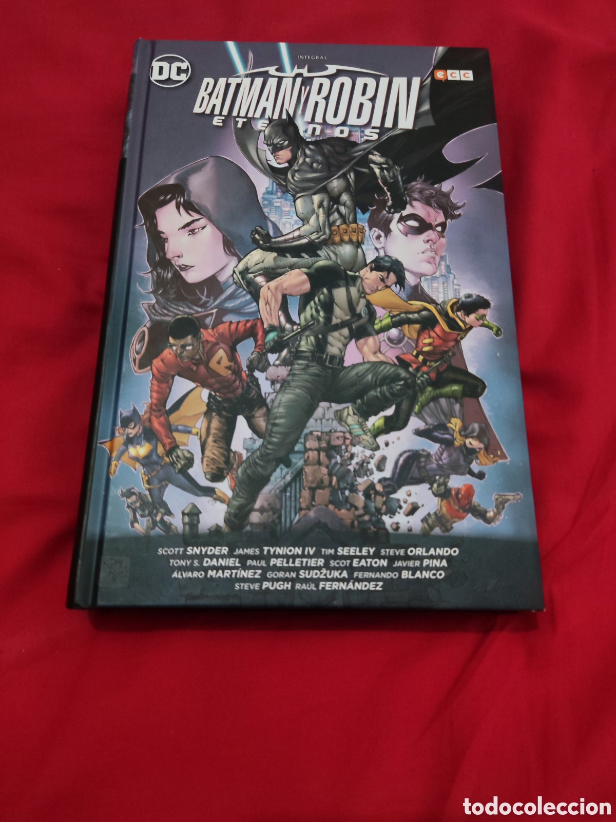 C&oacute;mics: BATMAN Y ROBIN ETERNOS - Foto 1