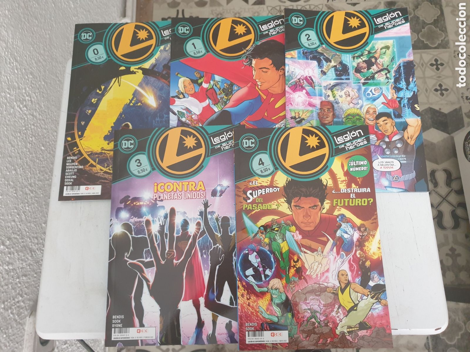 C&oacute;mics: LEGI&Oacute;N DE SUPERHEOES. COMPLETA. DC COMICS. ECC COMICS