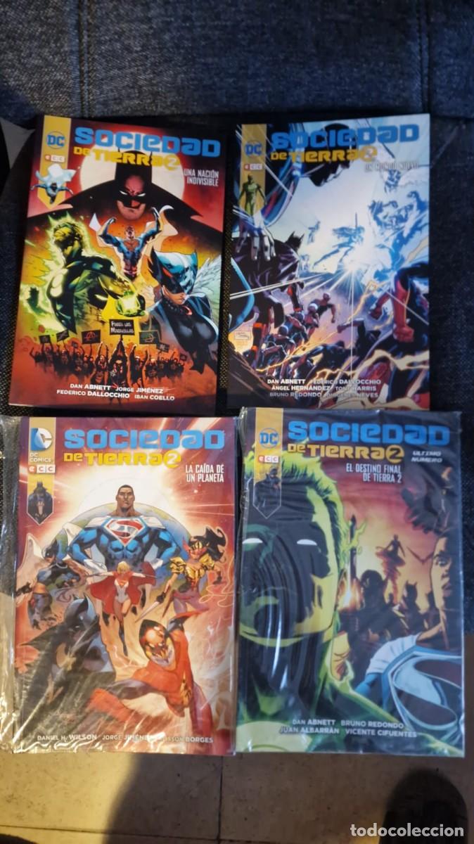 C&oacute;mics: SOCIEDAD DE TIERRA 2 (OBRA COMPLETA 4 TOMOS) - ECC - Foto 1