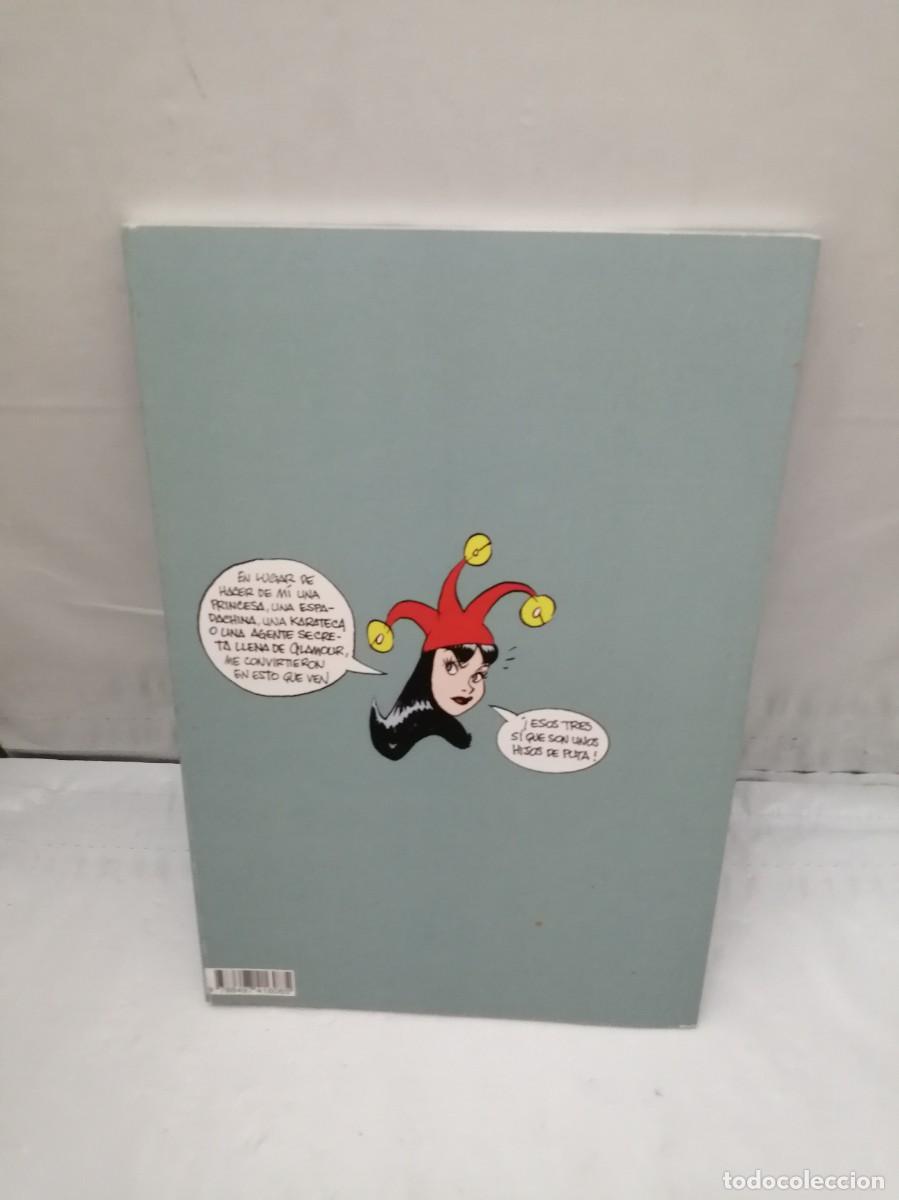 C&oacute;mics: CLARA DE NOCHE La historieta de la puta madre (Primera edici&oacute;n) - Foto 2