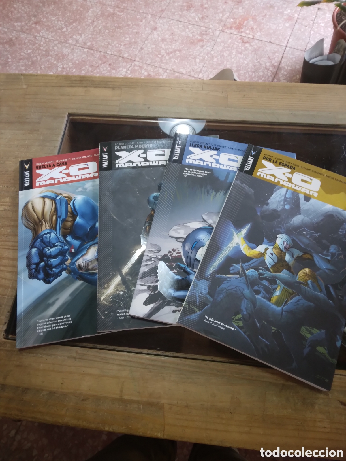 C&oacute;mics: X-O Manowar, vol&uacute;menes uno al cuatro, Panini Comics, Valiant - Foto 1