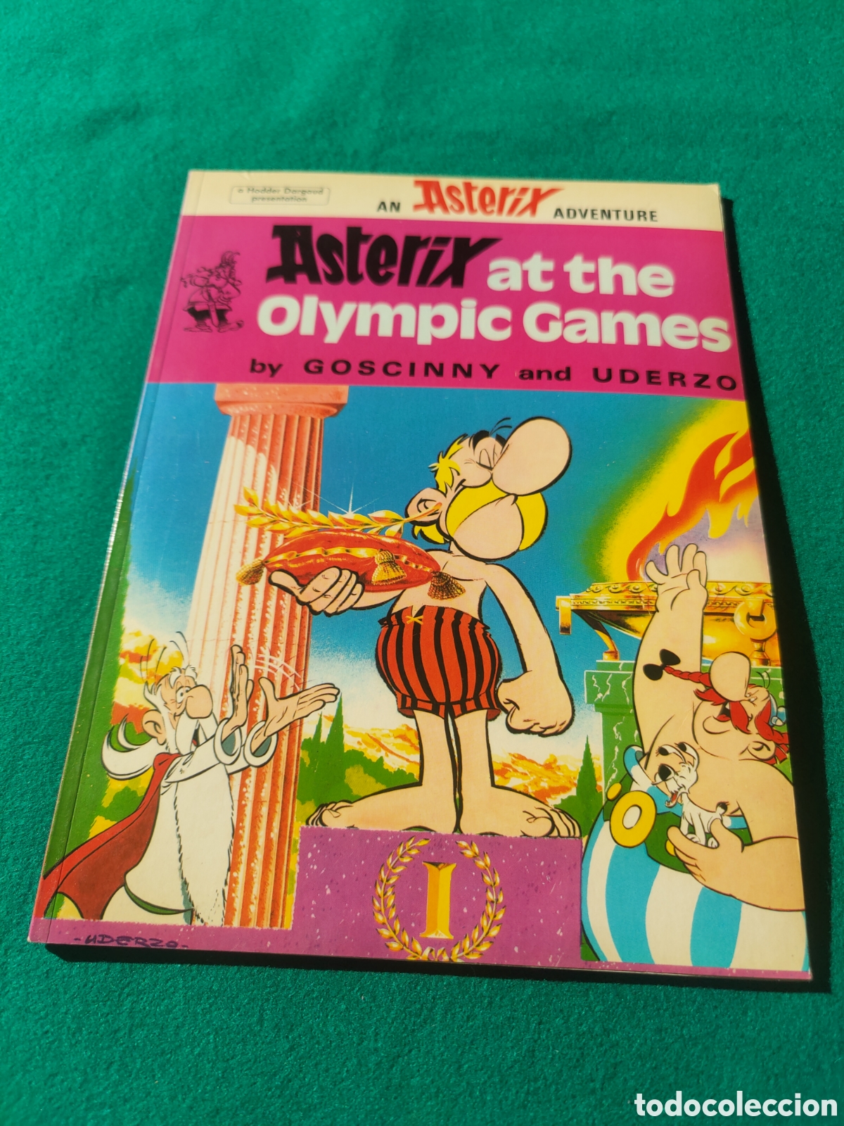 C&oacute;mics: ASTERIX AND THE OLYMPIC GAMES. HODDER DARGAUD 1982 - Foto 1