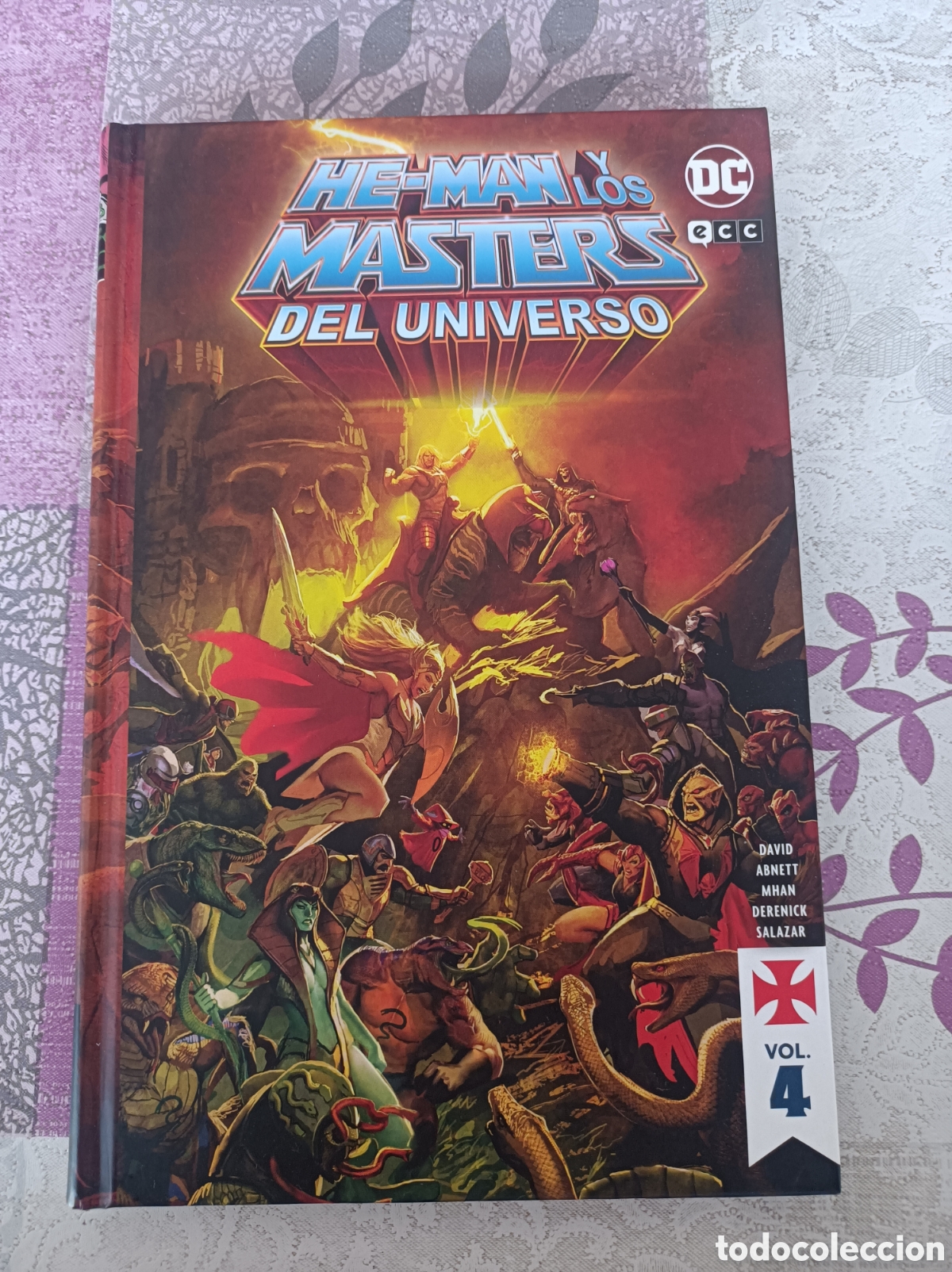 C&oacute;mics: He-Man y los Masters del Universo volumen 4 - ecc - Foto 1