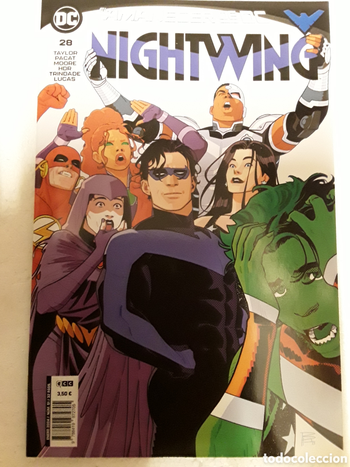 C&oacute;mics: Nightwing 28 / 51 (grapa) - Taylor, Pacat, Moore, HDR, Trinidade, Lucas - ECC c&oacute;mics - Foto 1