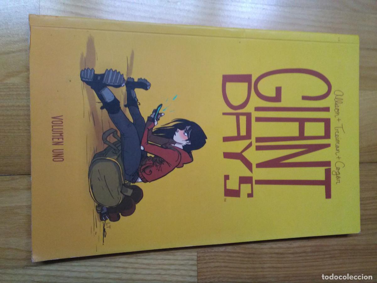 C&oacute;mics: Comic Boom Fandogamia GIANT DAYS 1 - Foto 1