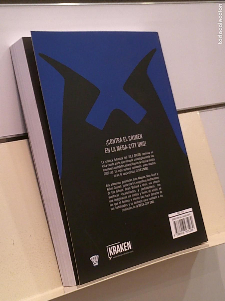 C&oacute;mics: EL JUEZ DREDD LOS ARCHIVOS COMPLETOS 04 2000AD - KRAKEN OFERTA - Foto 2