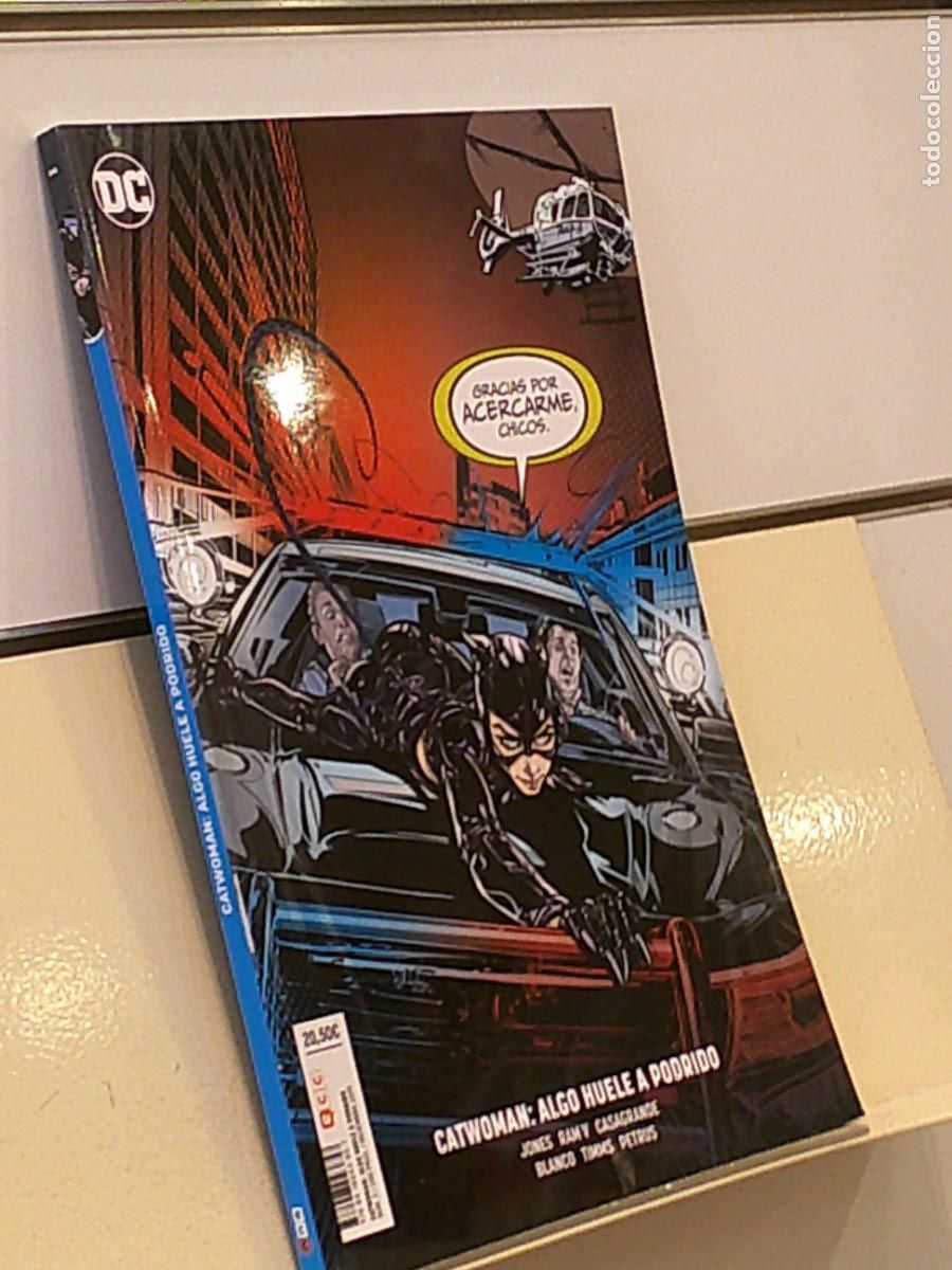 C&oacute;mics: CATWOMAN ALGO HUELE A PODRIDO DC COMICS - ECC OFERTA - Foto 1