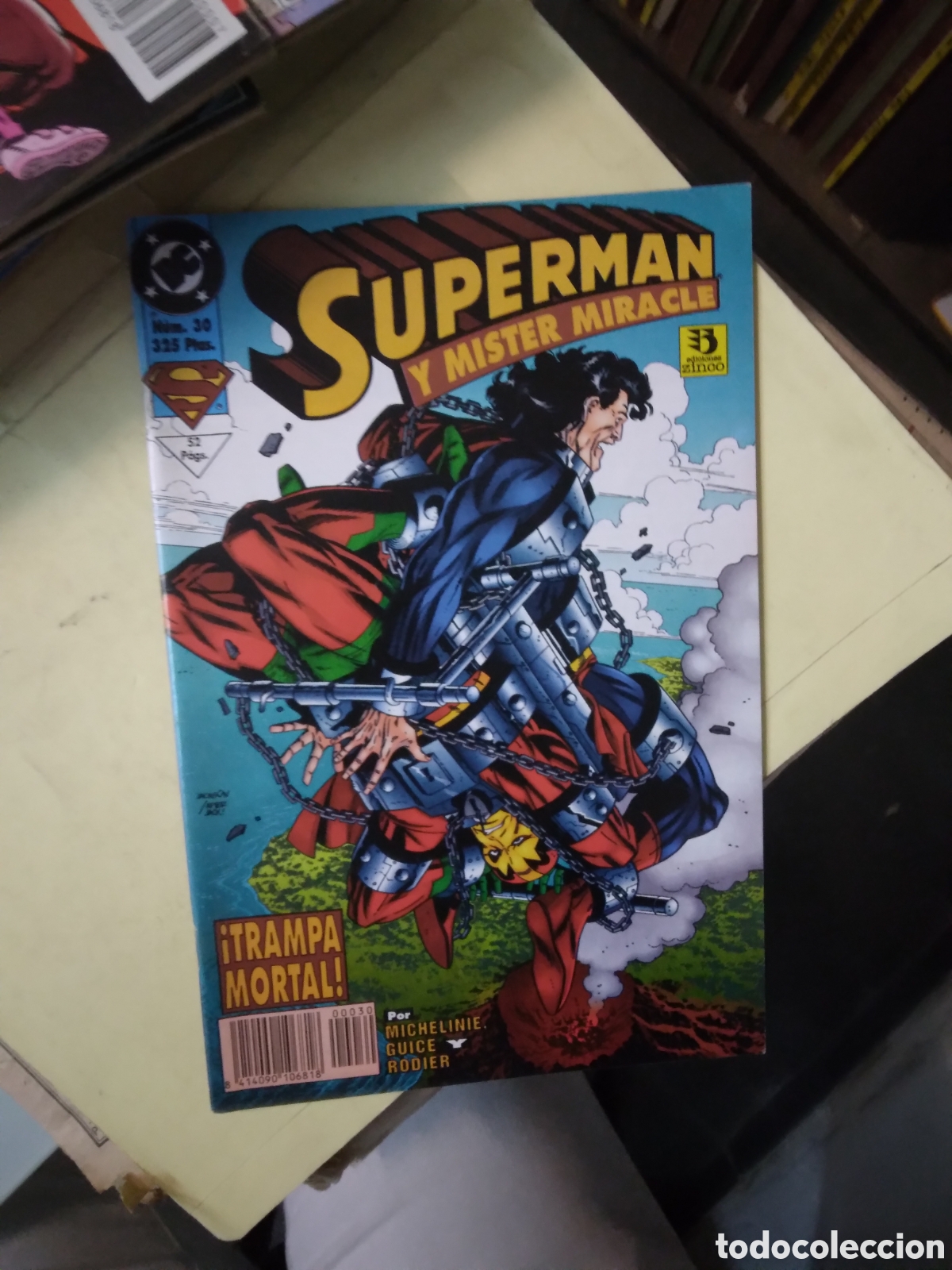 C&oacute;mics: Superman y m&iacute;ster Miracle, numero 30, DC, - Foto 1