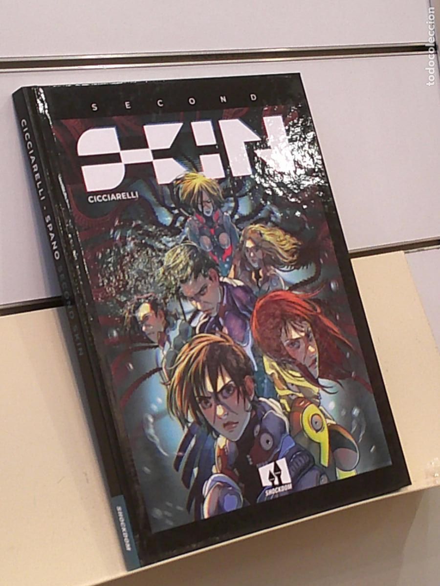 C&oacute;mics: SECOND SKIN TOMO TAPA DURA - SHOCKDOM OFERTA - Foto 1