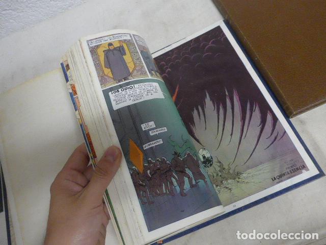 C&oacute;mics: Lote 2 antiguos tomos de MOEBIUS con varios comics. - Foto 4
