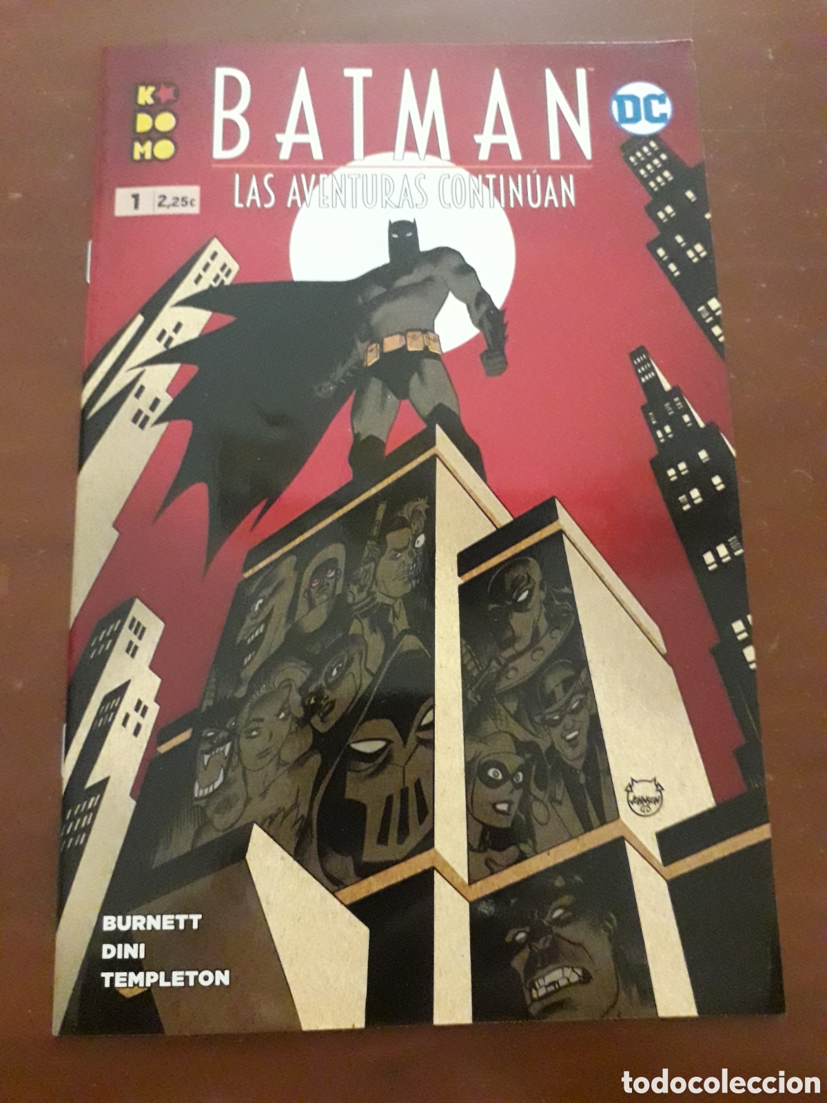 C&oacute;mics: BATMAN. LAS AVENTURAS CONTIN&Uacute;AN. N&Uacute;MERO 1. Serie Komodo - Foto 1