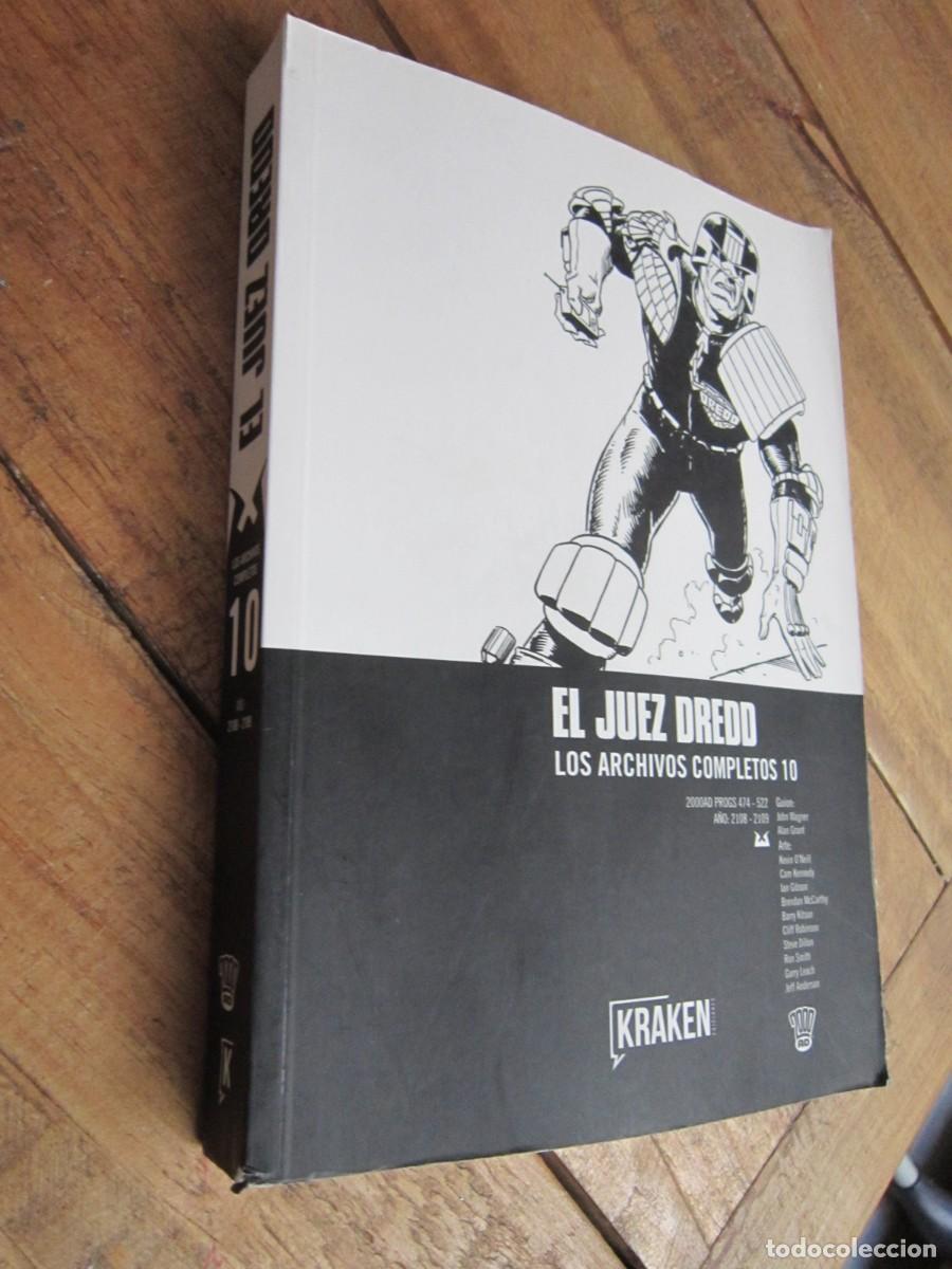 C&oacute;mics: JUEZ DREDD. LOS ARCHIVOS COMPLETOS 10. EDICIONES KRAKEN 2020 - Foto 1