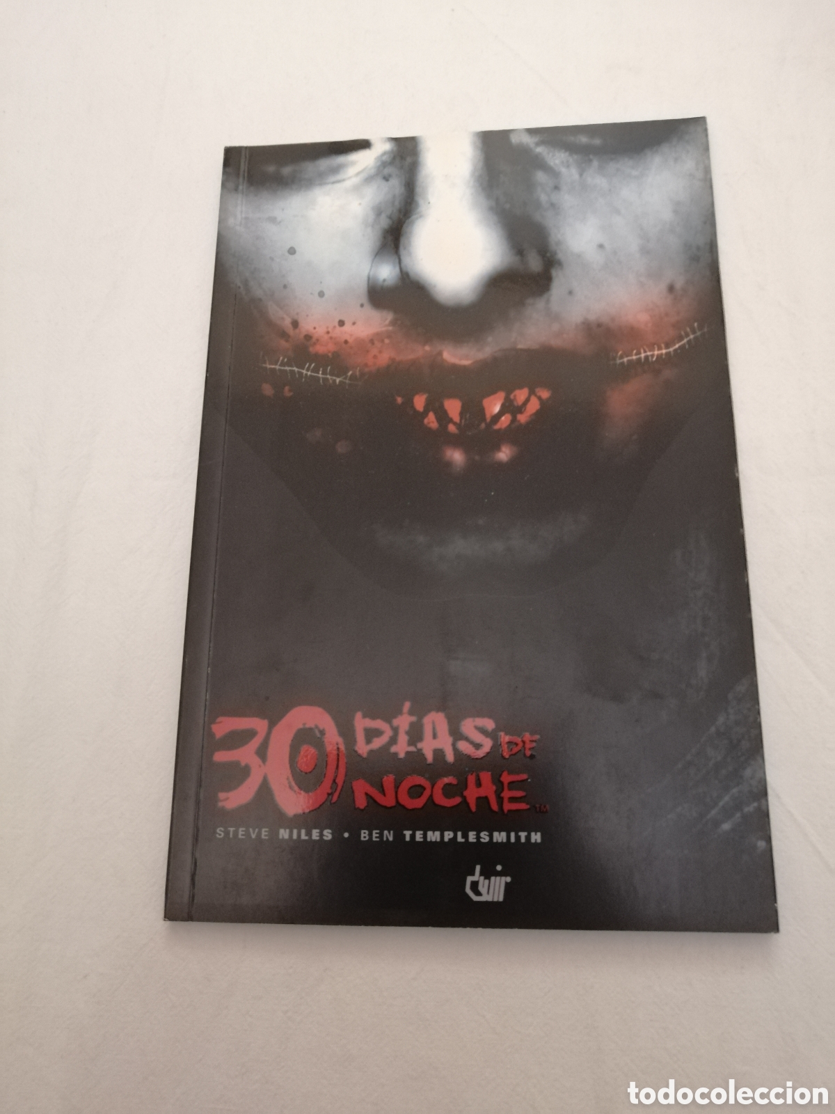 C&oacute;mics: Comic libro tomo 30 dias de noche dvir Steve Niles y Ben templesmith 2003 - Foto 1