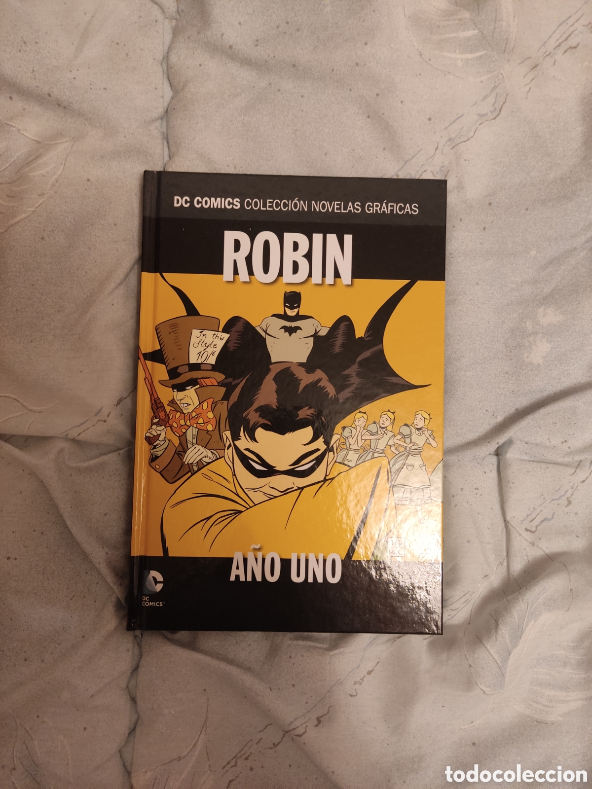 C&oacute;mics: Novelas Gr&aacute;ficas DC 23 Robin A&ntilde;o Uno - Foto 1