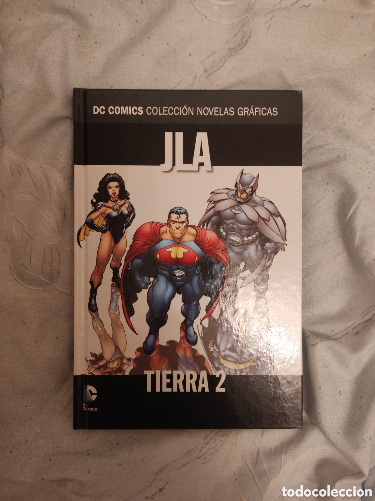 C&oacute;mics: Novelas Gr&aacute;ficas DC 17 JLA Tierra 2 - Foto 1