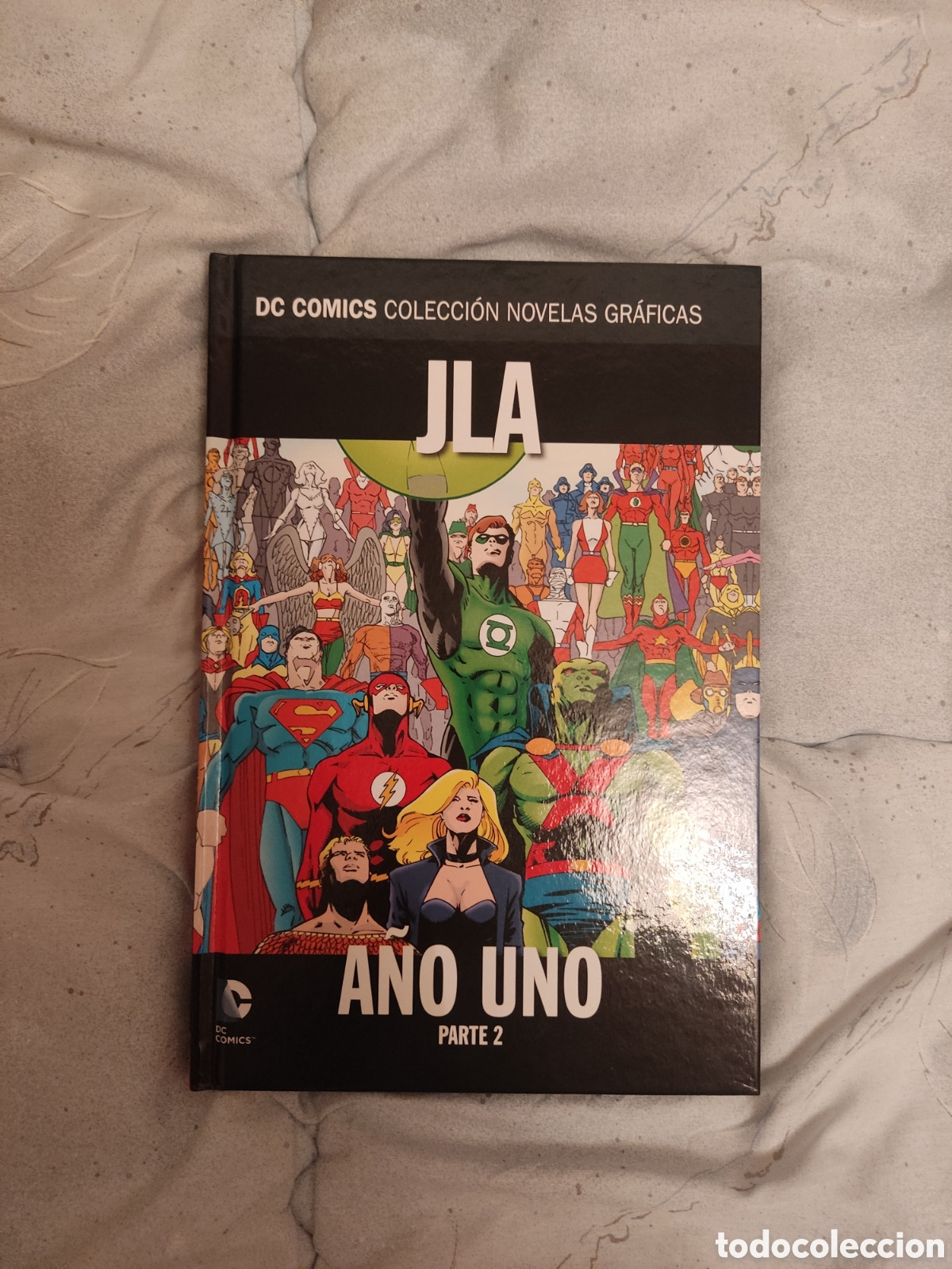 C&oacute;mics: Novelas Gr&aacute;ficas DC 11 JLA A&ntilde;o Uno Parte 2 - Foto 1