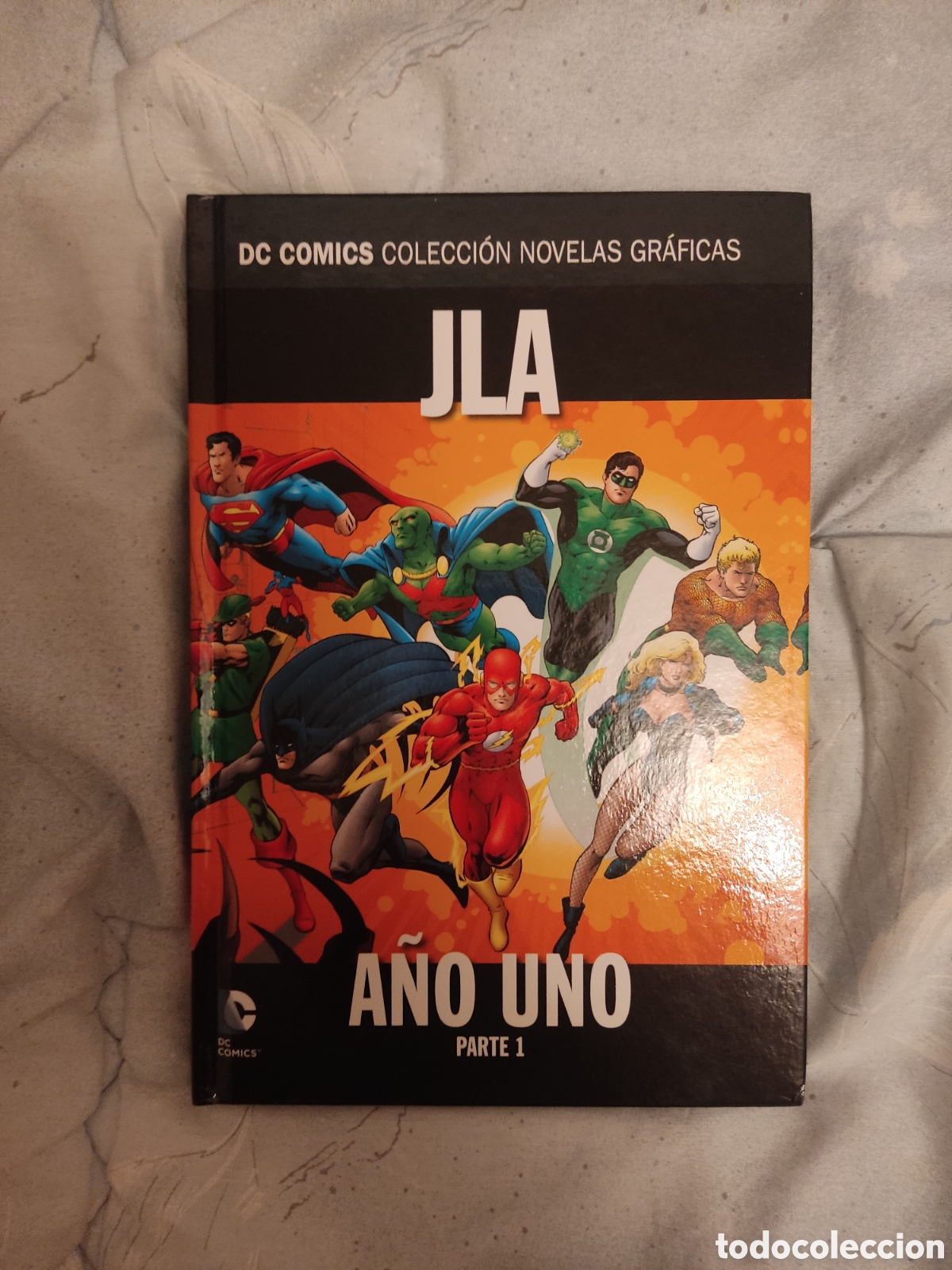 C&oacute;mics: Novelas Gr&aacute;ficas DC 10 JLA A&ntilde;o Uno Parte 1 - Foto 1
