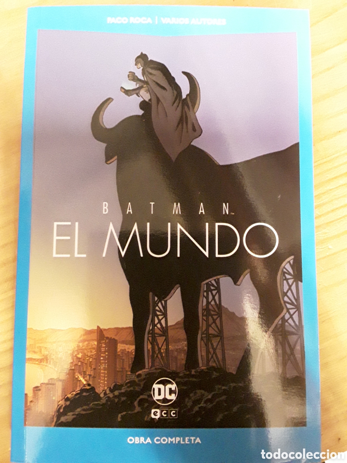 C&oacute;mics: Batman: El Mundo (DC Pocket) - Paco Roca - Ecc - Foto 1