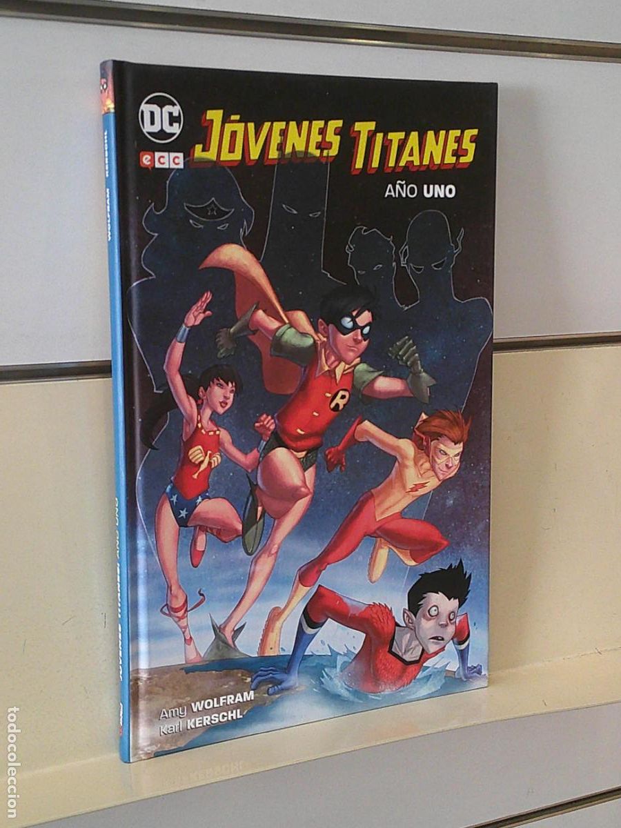 C&oacute;mics: JOVENES TITANES A&Ntilde;O UNO - ECC OFERTA (ANTES 15.95 EU.) - Foto 1