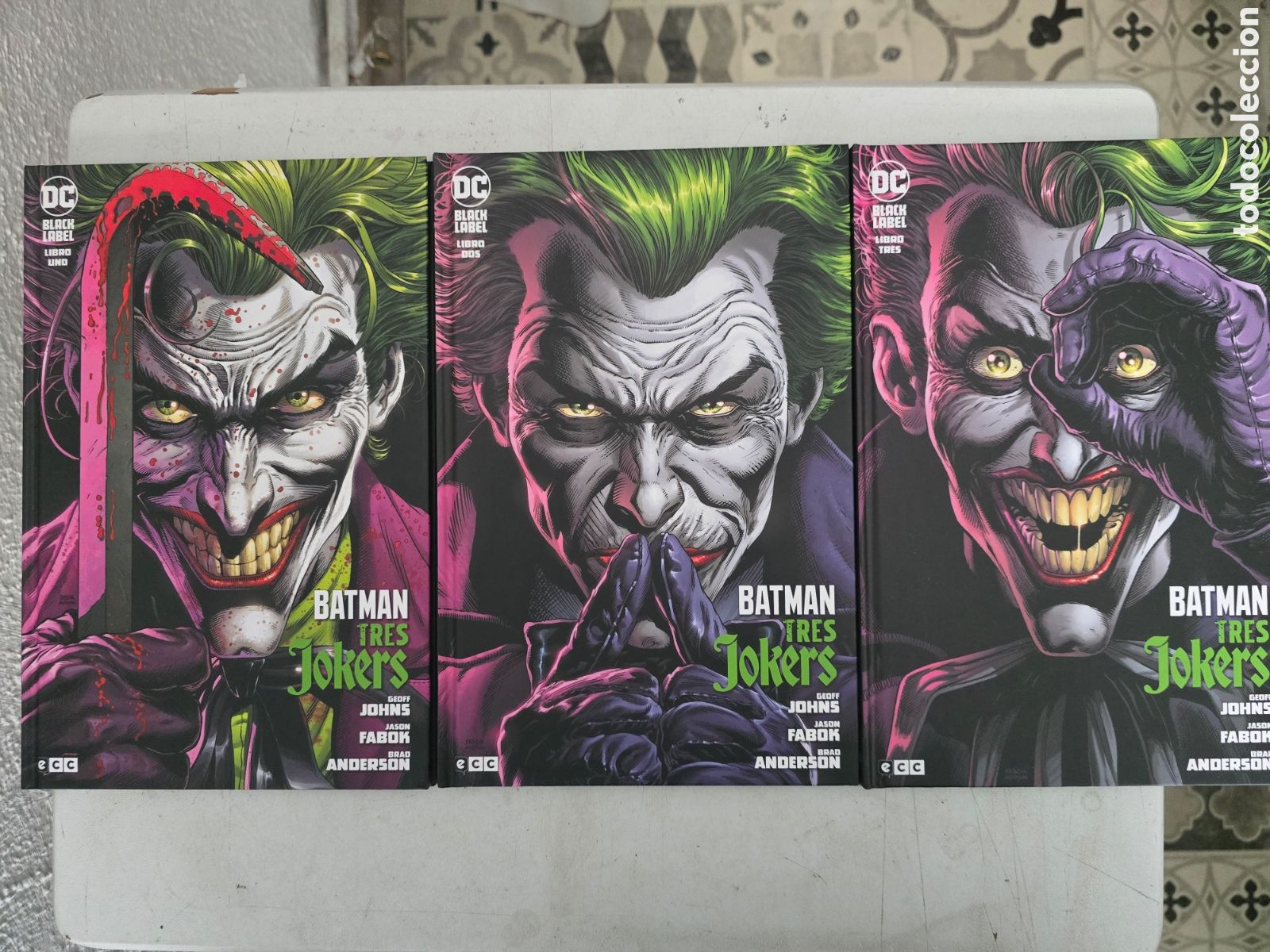 C&oacute;mics: BATMAN TRES JOKERS. 3 TOMOS. ECC - Foto 1
