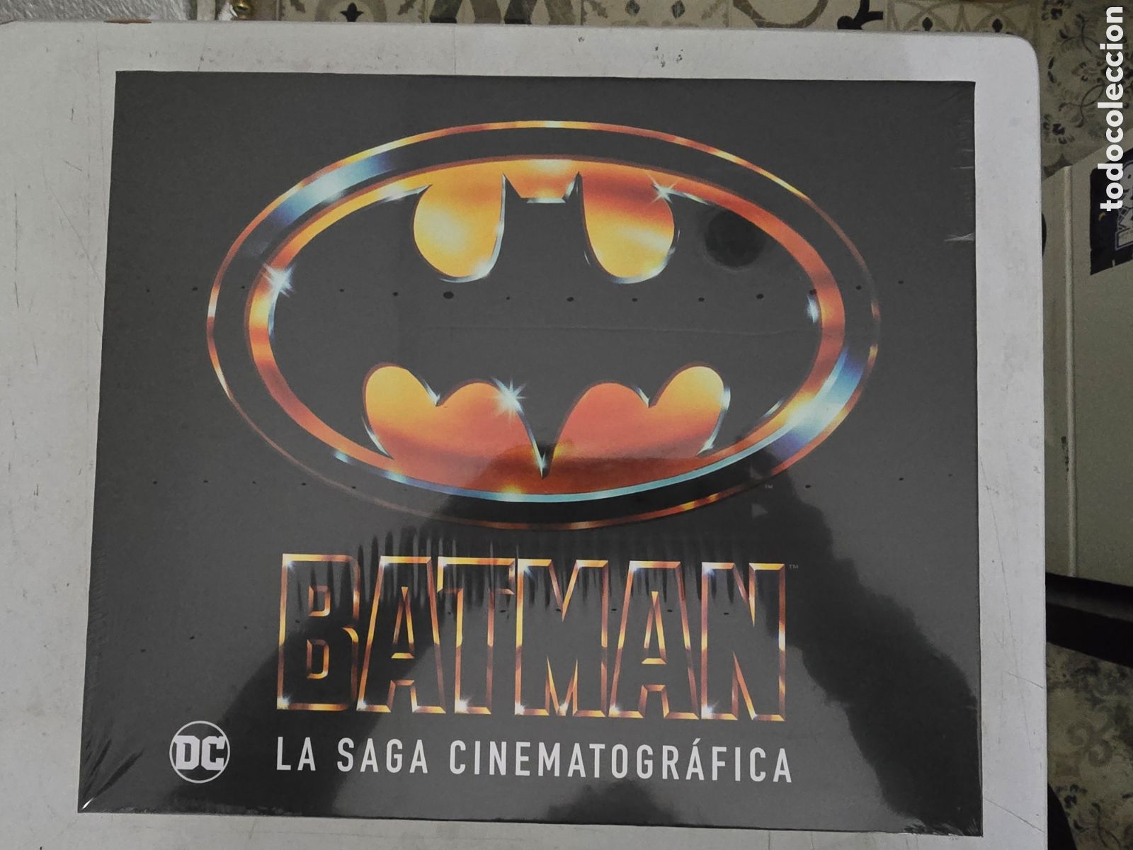 C&oacute;mics: BATMAN LA SAGA CINEMATOGR&Aacute;FICA. COMIC Y 4 PEL&Iacute;CULAS. ECC - Foto 1