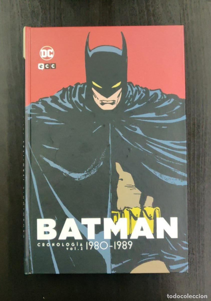 C&oacute;mics: BATMAN: CRONOLG&Iacute;A, 2024 (ECC) - Foto 3