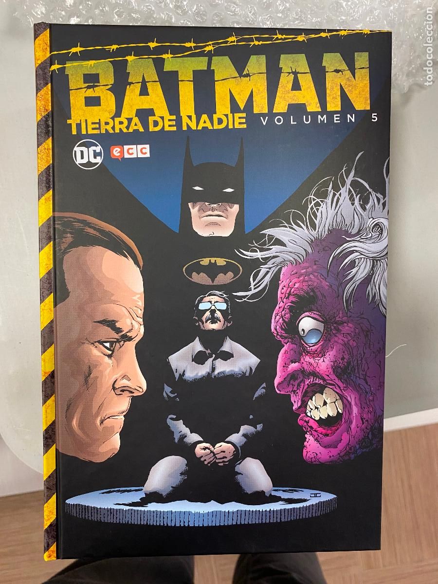 C&oacute;mics: BATMAN: TIERRA DE NADIE VOL. 5 ECC - Foto 1