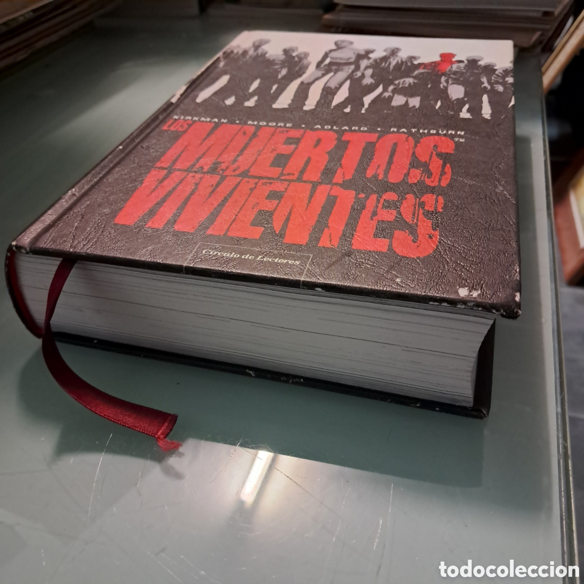 C&oacute;mics: Los muertos vivientes, Kirkman,Moore, C&iacute;rculo de Lectores - Foto 2