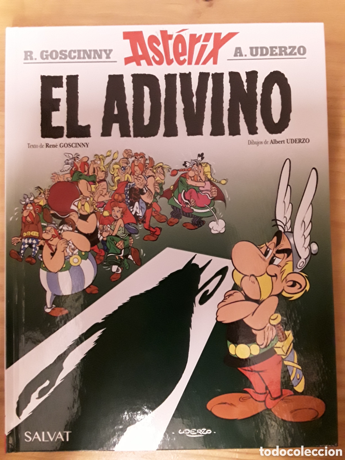 C&oacute;mics: Ast&eacute;rix 19. El adivino - Uderzo - Salvat - Foto 1