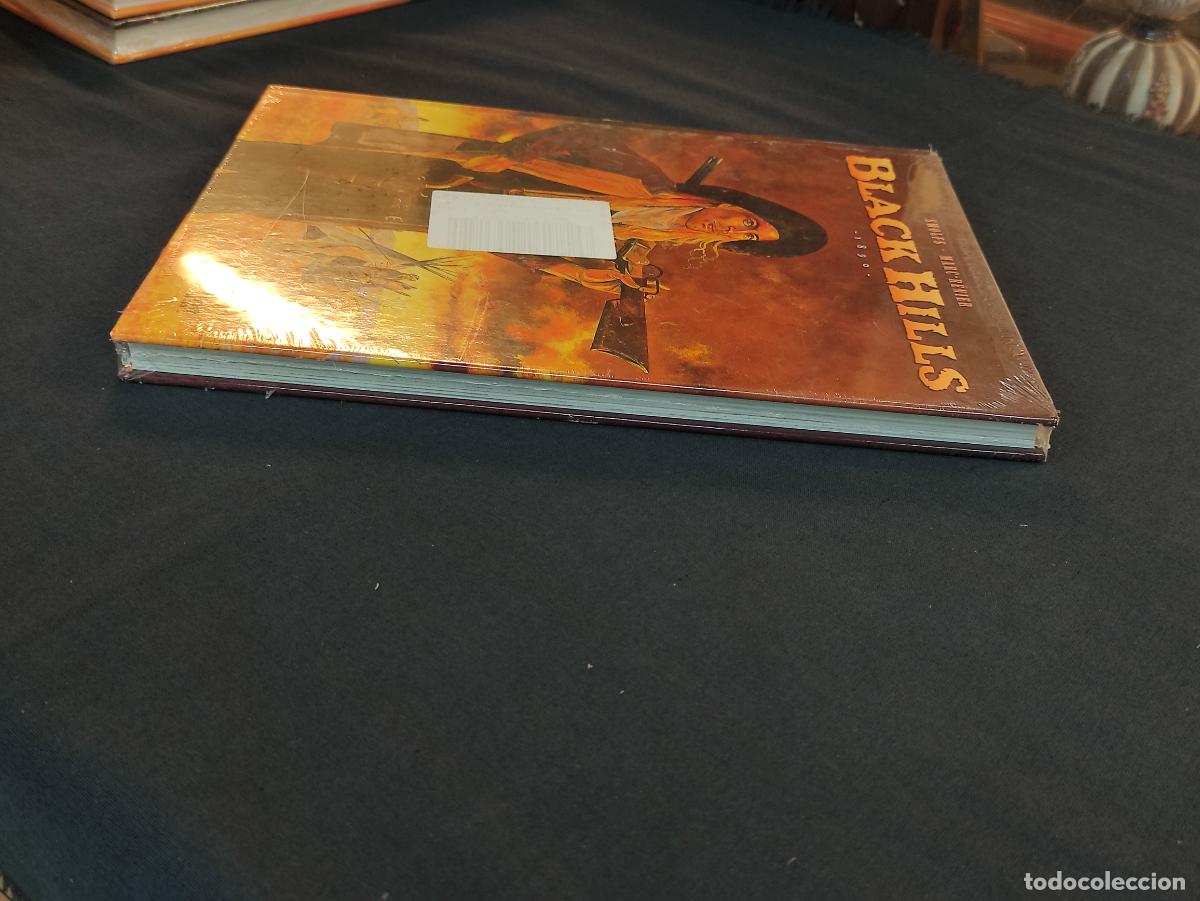 C&oacute;mics: PRECINTADO - BLACK HILLS - SWOLFS - YERMO EDICIONES - - Foto 4