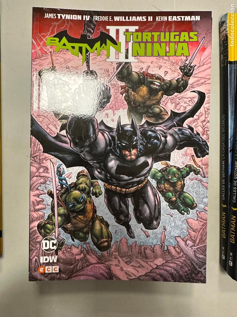 C&oacute;mics: BATMAN / TORTUGAS NINJA III / 3 - TAPA BLANDA ECC - Foto 1