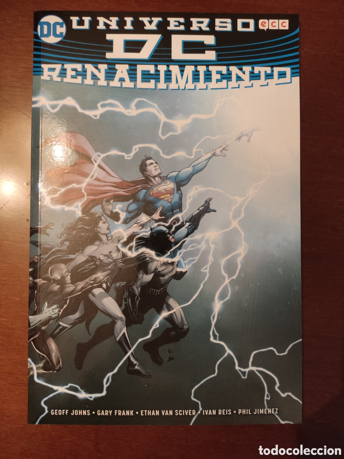 C&oacute;mics: Unverso DC Renacimiento Tapa Blanda ECC - Foto 1
