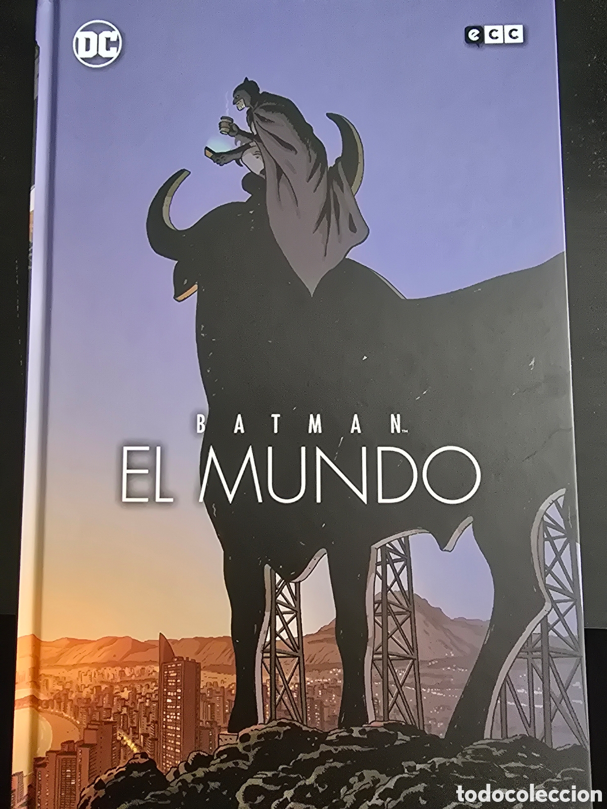 C&oacute;mics: BATMAN. EL MUNDO. ECC. CARTON&Eacute; - Foto 1
