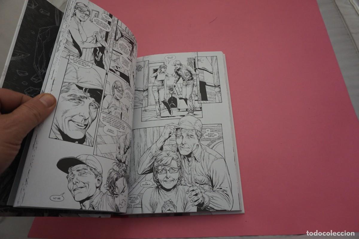 C&oacute;mics: 17C/ SUPERMAN - ORIGEN SECRETO / EDICION EN BLANCO Y NEGRO - ECC ED. - Foto 8