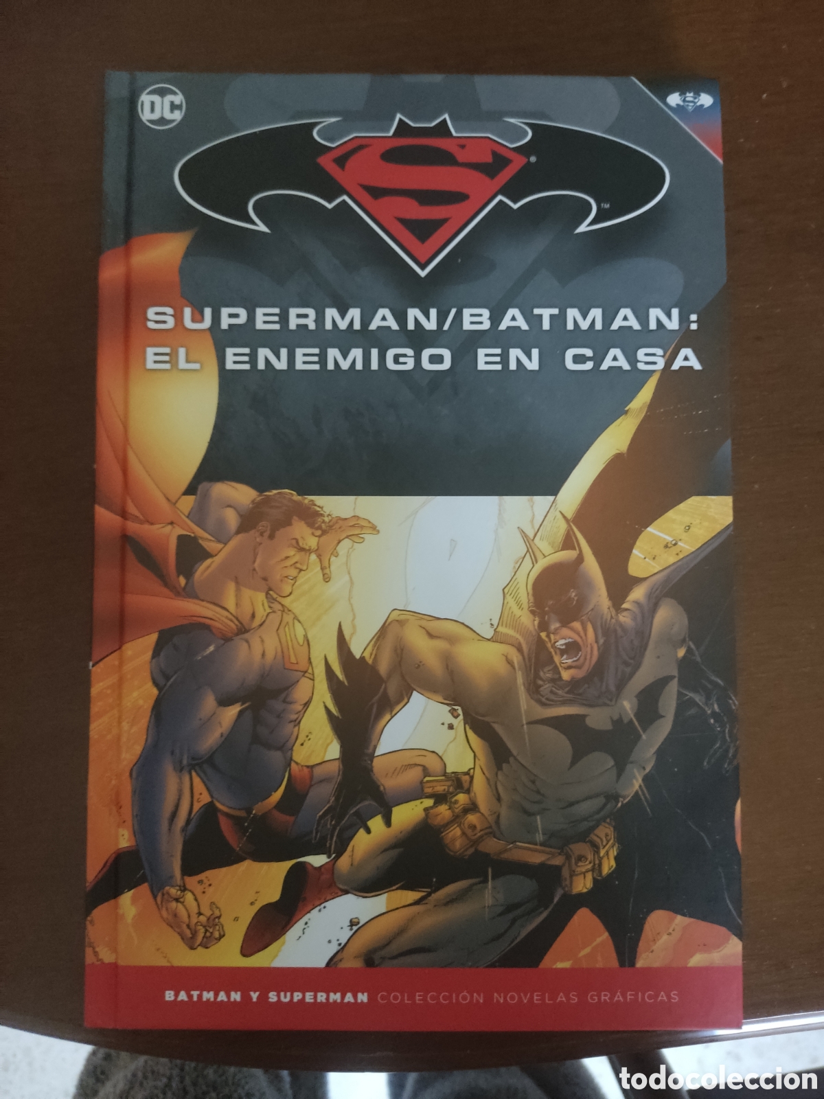 C&oacute;mics: Colecci&oacute;n Batman Superman 25 El Enemigo en casa - Foto 1