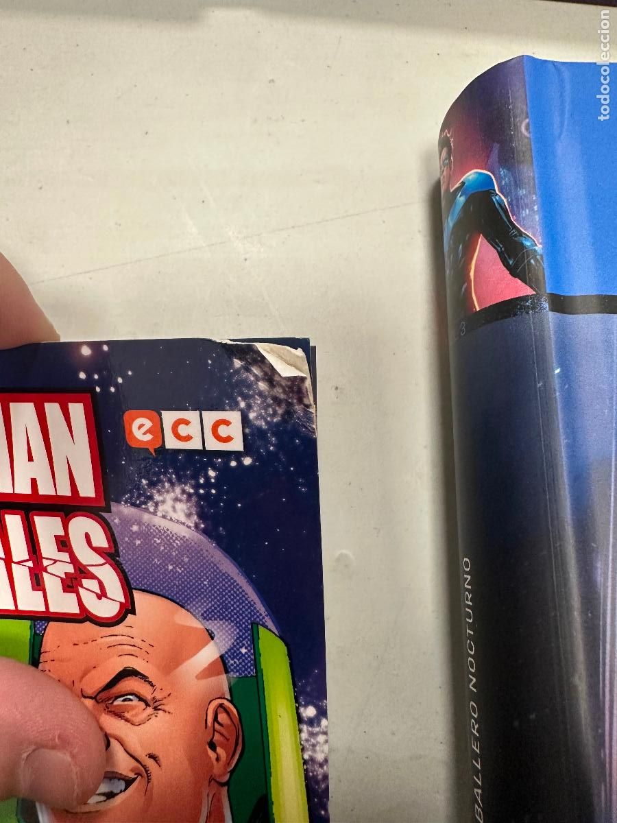 C&oacute;mics: WONDER WOMAN - CREADOS IGUALES - DC - ECC - Foto 2