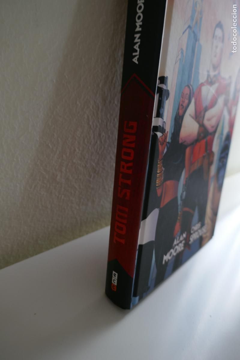 C&oacute;mics: Tom Strong - Alan Moore, Chris Sprouse - Foto 4