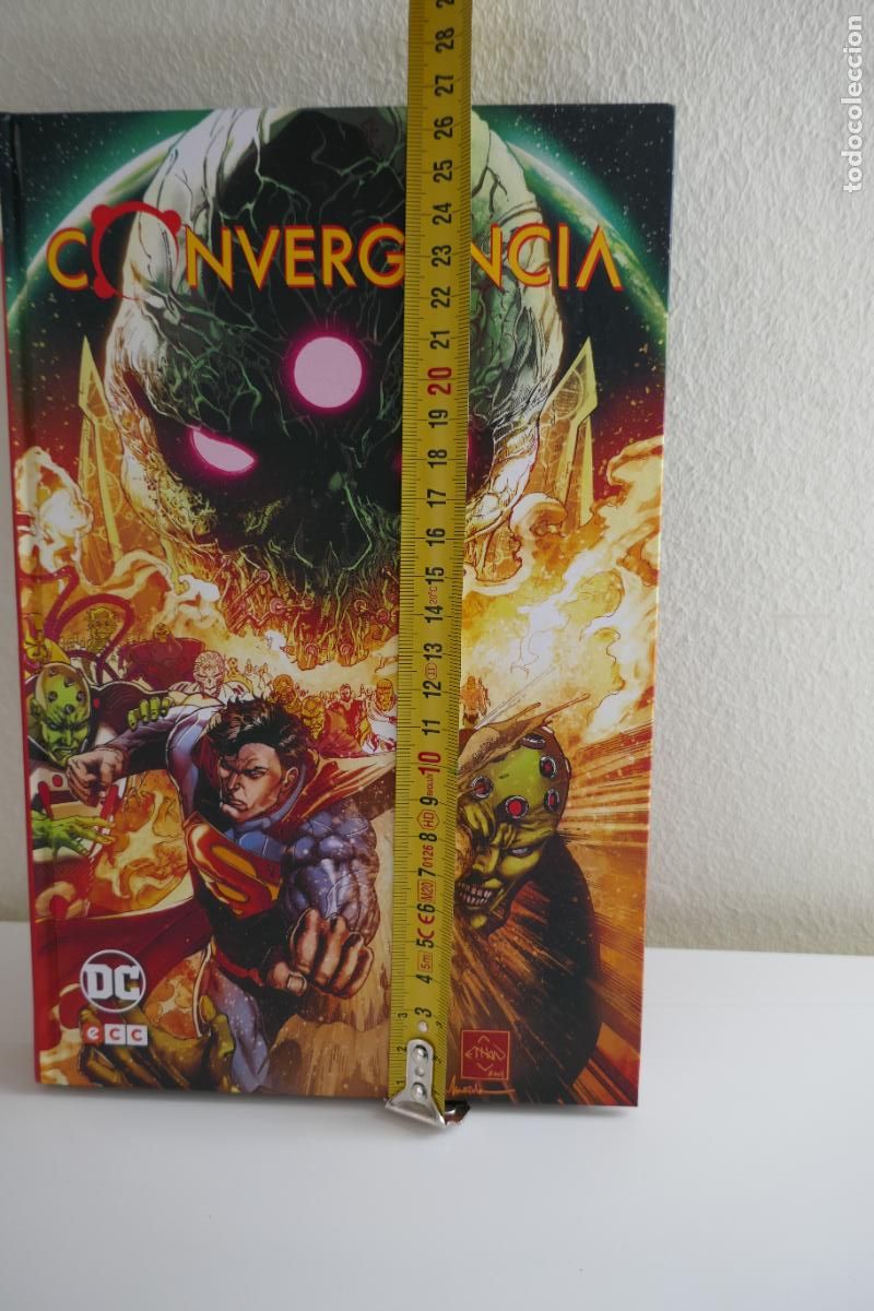 C&oacute;mics: CONVERGENCIA - DC - ECC - TAPA DURA - EXCELENTE ESTADO. - Foto 5