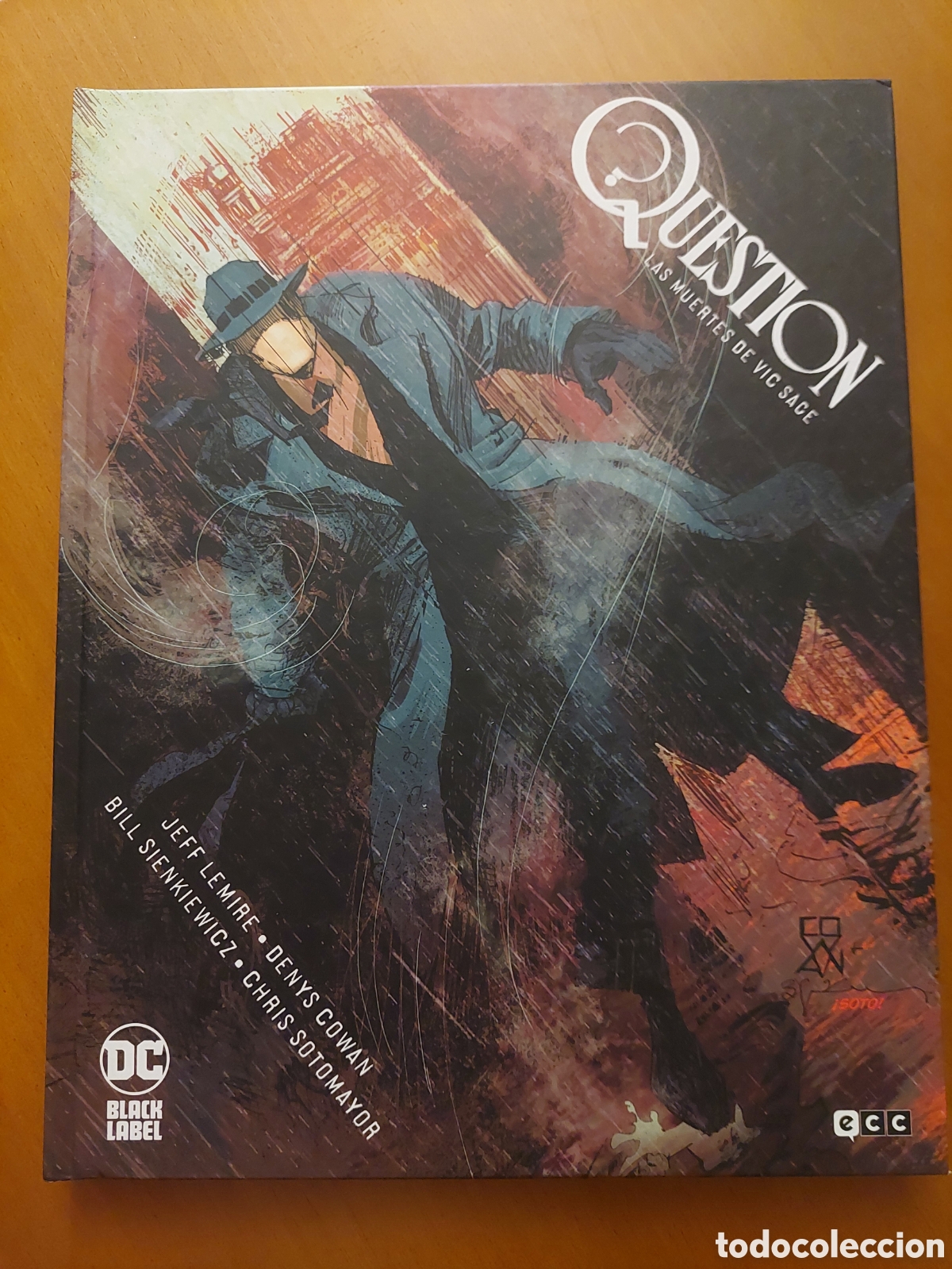 C&oacute;mics: QUESTION: LAS MUERTES DE VIC SAGE