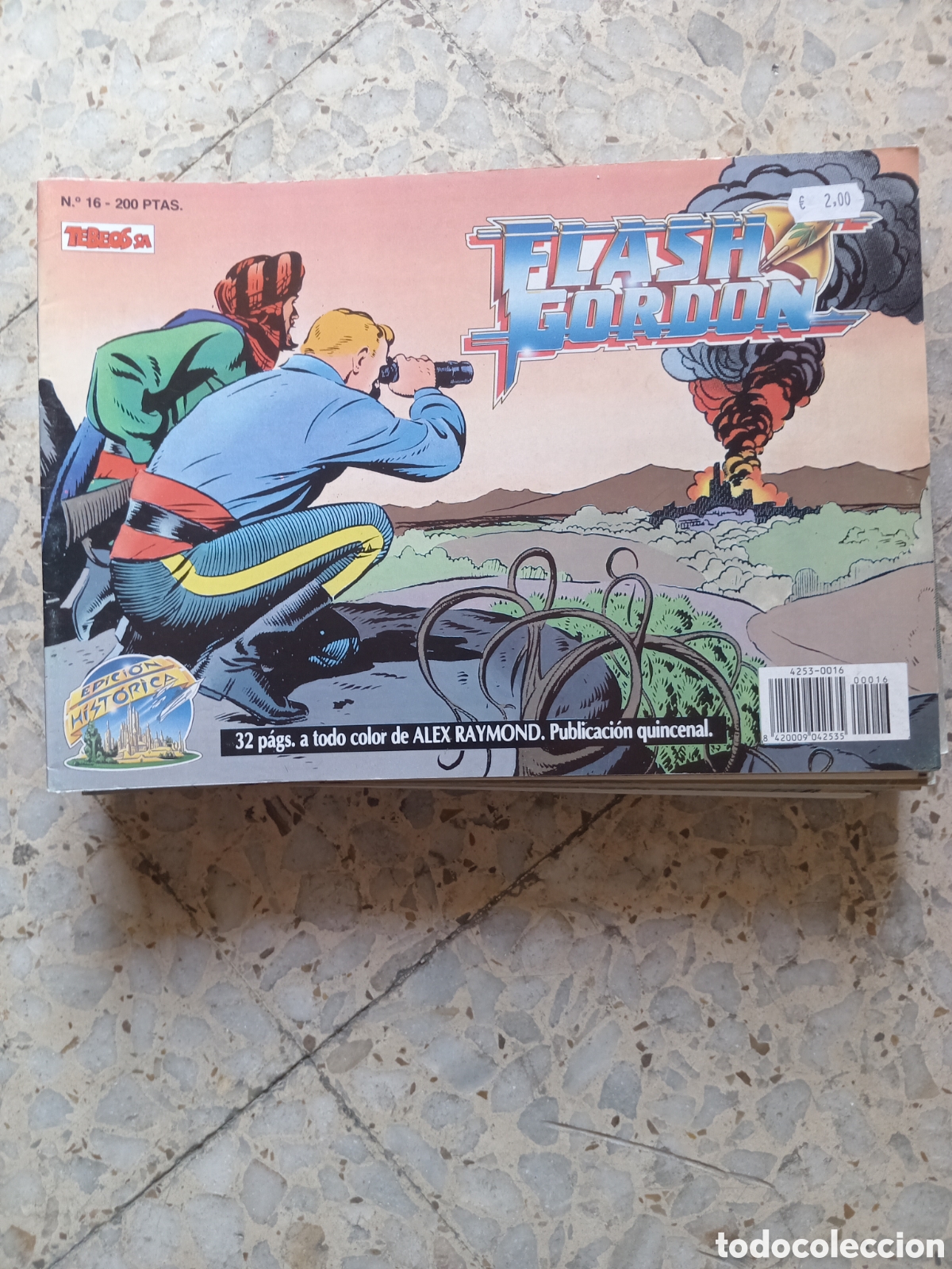C&oacute;mics: FLASH GORDON EDICION HISTORICA 16 - Foto 1