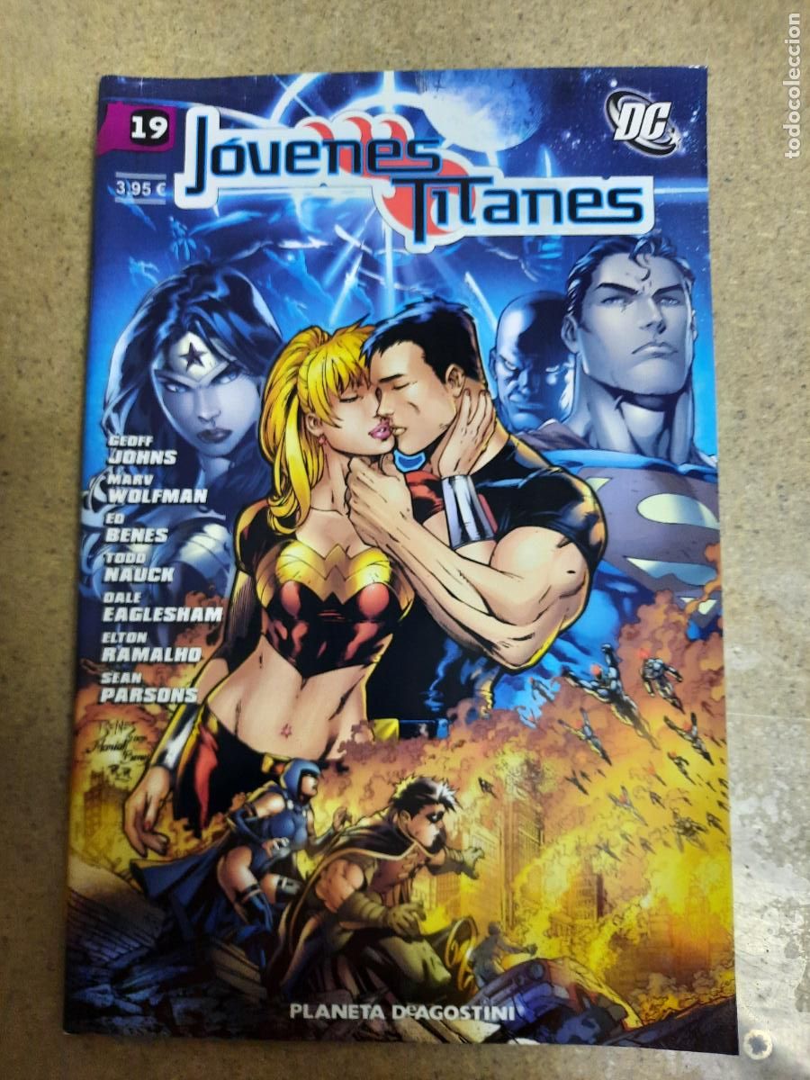 C&oacute;mics: J&Oacute;VENES TITANES N&ordm; 18 Y 19 - ED. DC - Foto 2