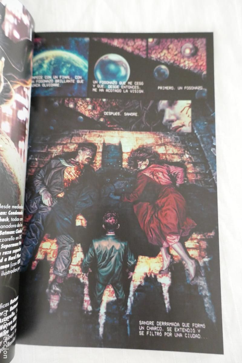 C&oacute;mics: Batman: El Mundo - Obra Completa, ECC - Foto 12