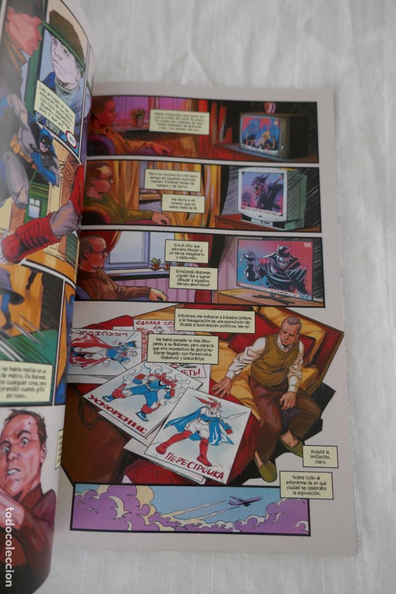 C&oacute;mics: Batman: El Mundo - Obra Completa, ECC - Foto 14