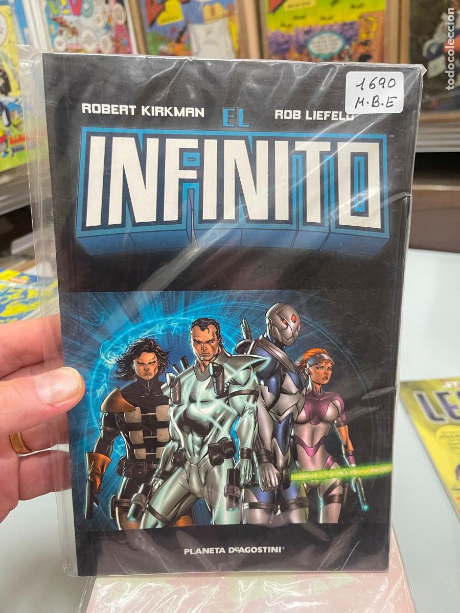 C&oacute;mics: INFINITO EDITORIAL PLANETA MUY BUEN ESTADO - Foto 1