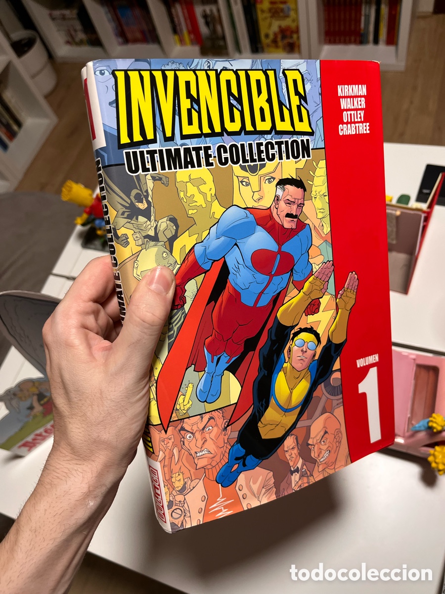 C&oacute;mics: Comic5 Invencible ultimate collection 1 KIRKMAN WALKER OTTLEY CRABTREE - Foto 1