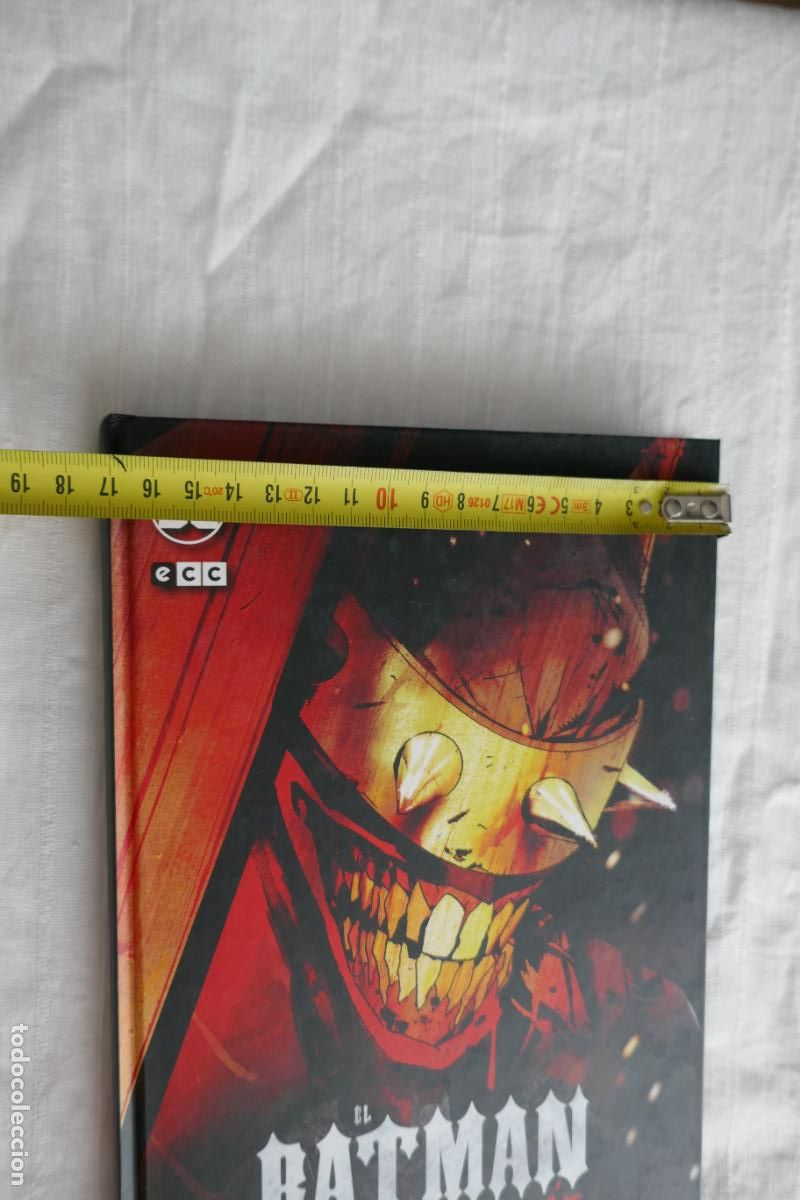C&oacute;mics: El Batman que R&iacute;e, DC ECC - SCOTT SNYDER JOCK - TAPA DURA - Foto 5